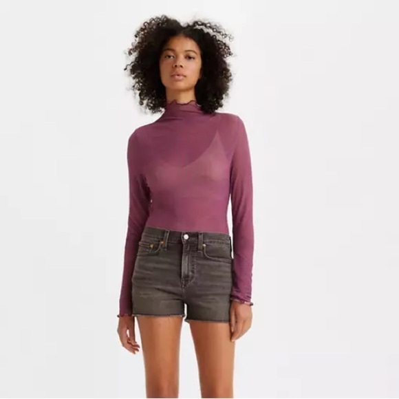 Levi’s High Rise Shorts in Scuffed Black - Picture 2 of 10